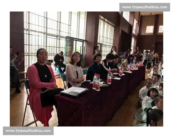 歌唱比赛评语范例与技巧：如何准确评价选手的演唱表现及进步空间